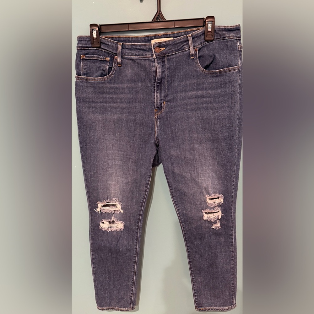 Levi's Dark Blue Distressed Women's Skinny Jeans Size 34